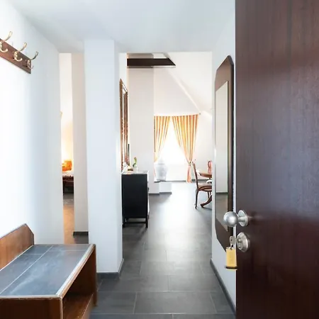 Szálloda Astoria Am Urachplatz 3*
