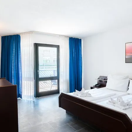 Astoria Am Urachplatz 3* Stuttgart