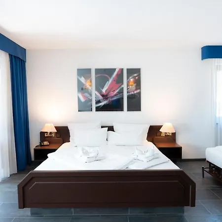Hotel Astoria Am Urachplatz