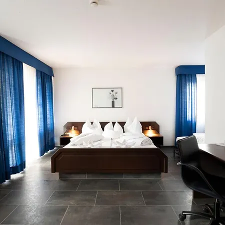 Szálloda Astoria Am Urachplatz 3*
