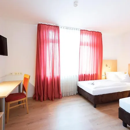 Astoria Am Urachplatz 3* Stoccarda
