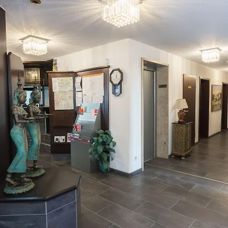 Hotel Astoria Am Urachplatz Stoccarda