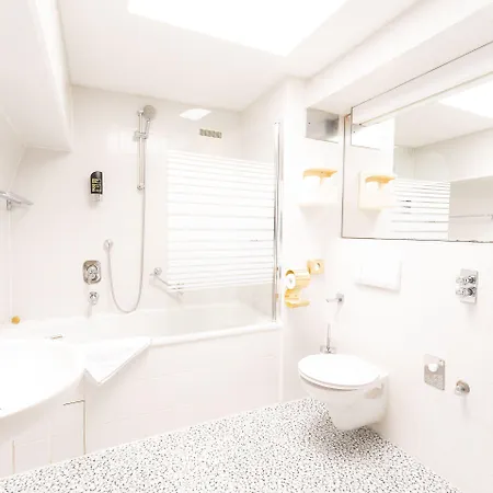 Astoria Am Urachplatz Hotel