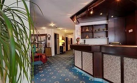Astoria Am Urachplatz 3* Stuttgart