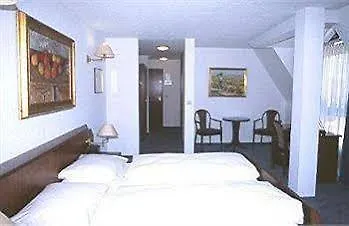 Astoria Am Urachplatz 3* Stoccarda