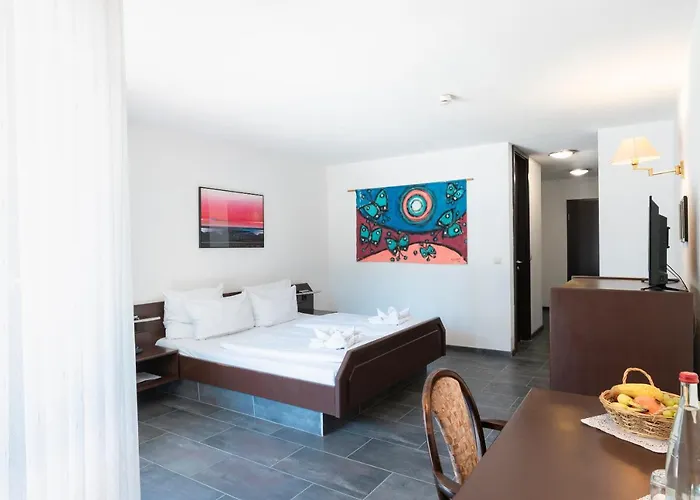 Hotel Astoria Am Urachplatz Stoccarda