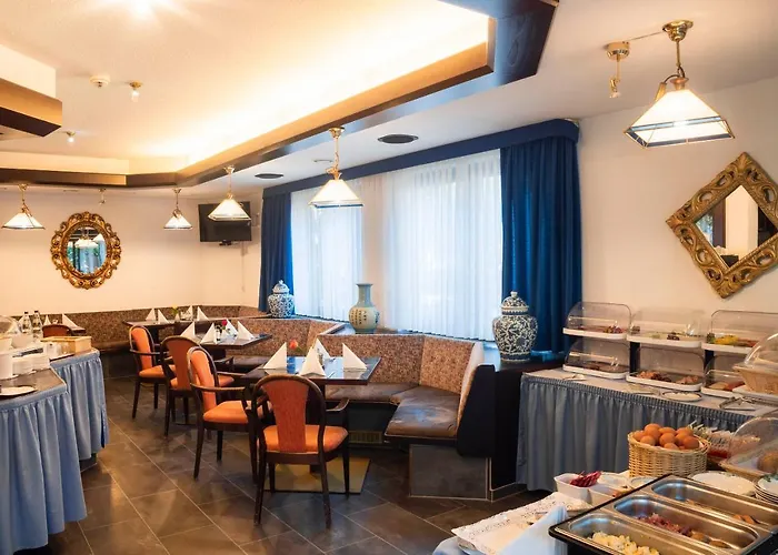 Hotel Astoria Am Urachplatz