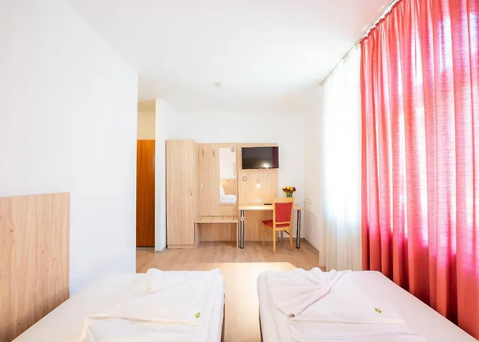 Hotel Astoria Am Urachplatz Stuttgart