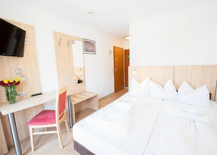 Astoria Am Urachplatz Stuttgart