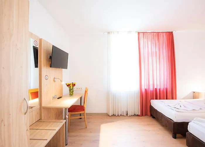 Astoria Am Urachplatz 3* Stuttgart