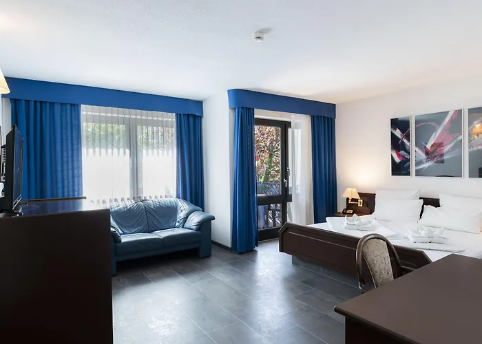 Hotel Astoria Am Urachplatz