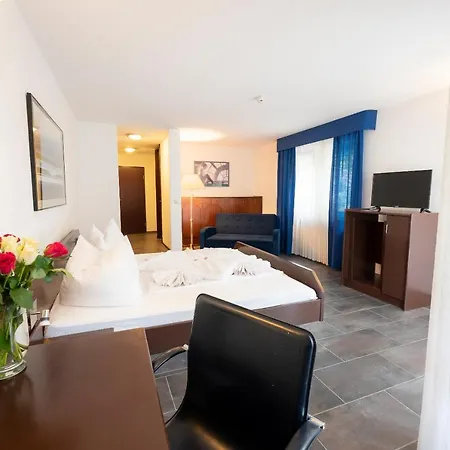 Astoria Am Urachplatz 3* Stuttgart