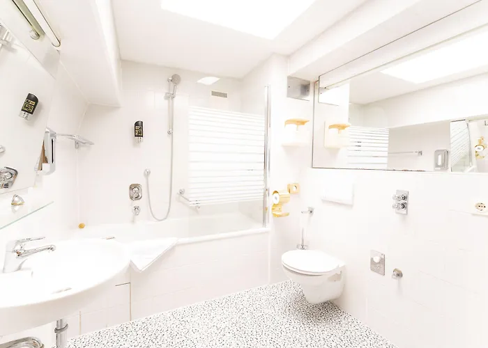 Astoria Am Urachplatz Hotel