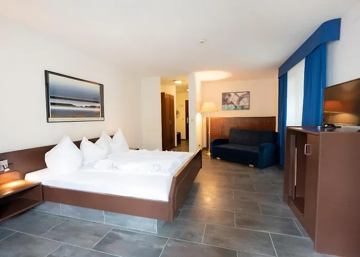 아스토리아 암 우락플라츠 호텔